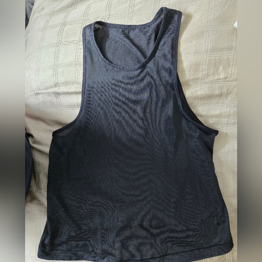LULULEMON Black Sleeveless Tank Top